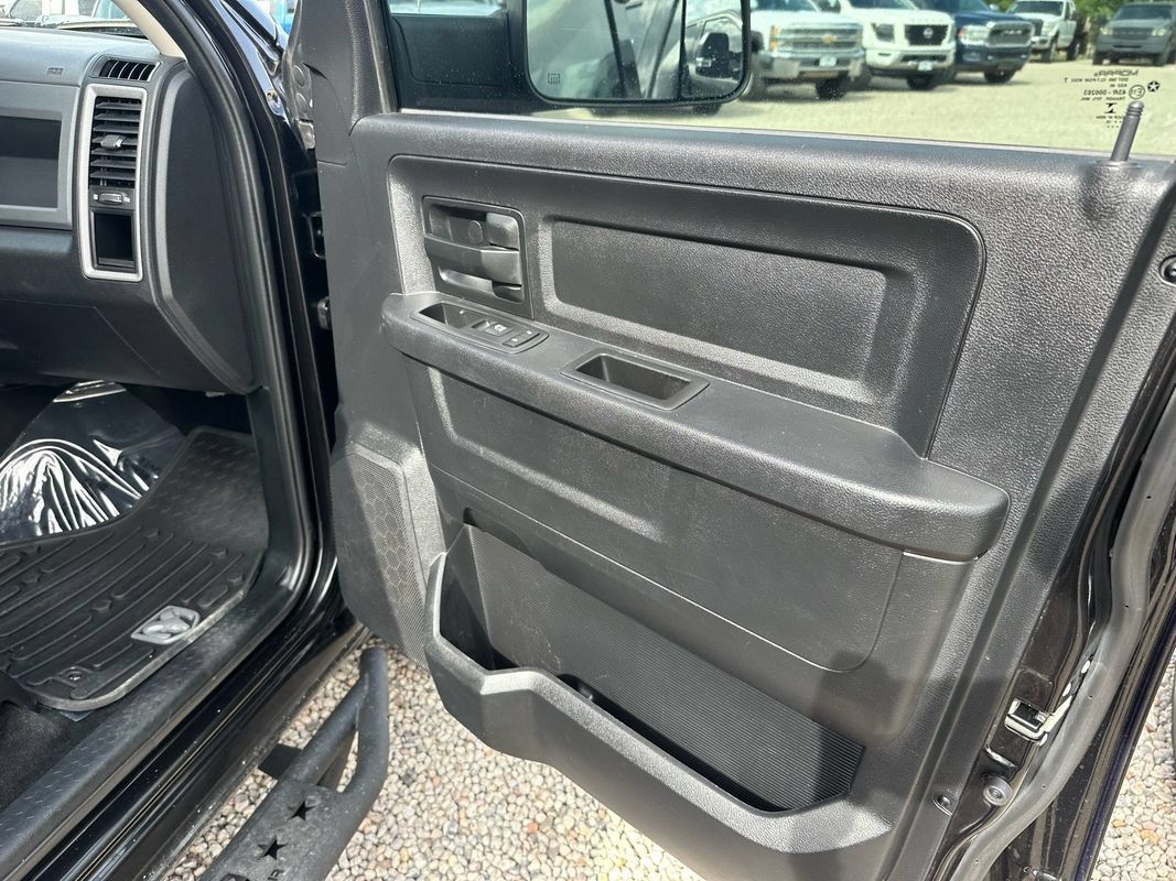 Used 2016 RAM 1500 Tradesman w/ Popular Equipment Group AWD/4WD image 13