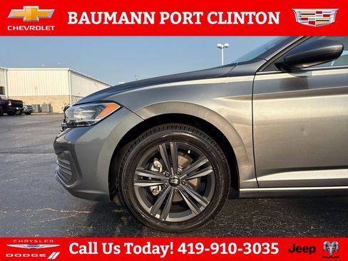 Used 2022 Volkswagen Jetta SE FWD image 27