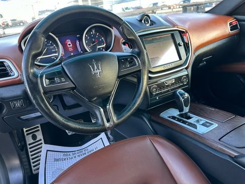 Used 2016 Maserati Ghibli S image 35