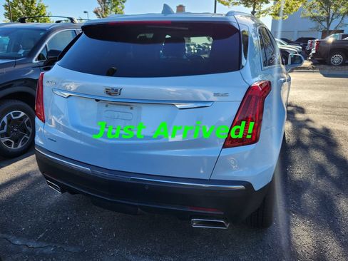 Used 2019 Cadillac XT5 Premium Luxury w/ Driver Assist Package AWD/4WD image 3