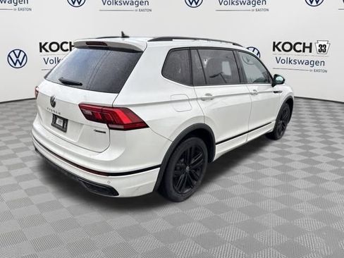 Used 2022 Volkswagen Tiguan SE R-Line image 8