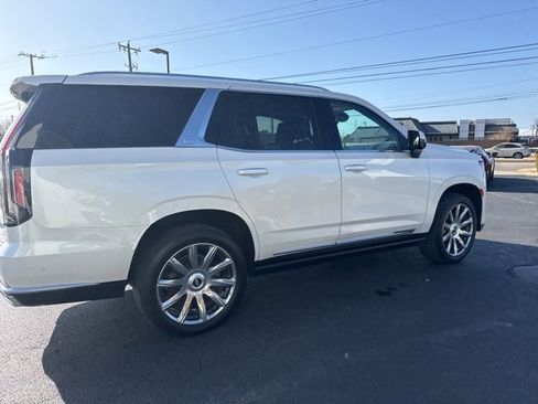 Used 2022 Cadillac Escalade Premium Luxury Platinum image 11