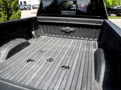 Used 2026 Chevrolet Silverado 2500 ZR2 w/ LPO, Dark Essentials Package AWD/4WD image 32