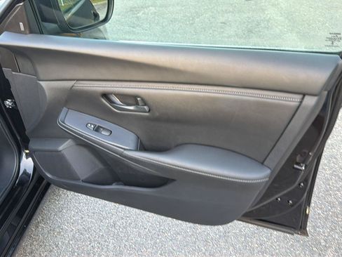 Used 2024 Nissan Sentra S FWD image 14