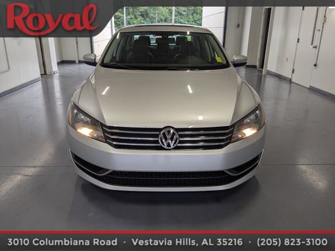 Used 2013 Volkswagen Passat 2.5 SE FWD image 6