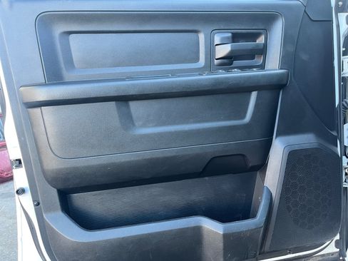 Used 2016 RAM 3500 Tradesman image 15