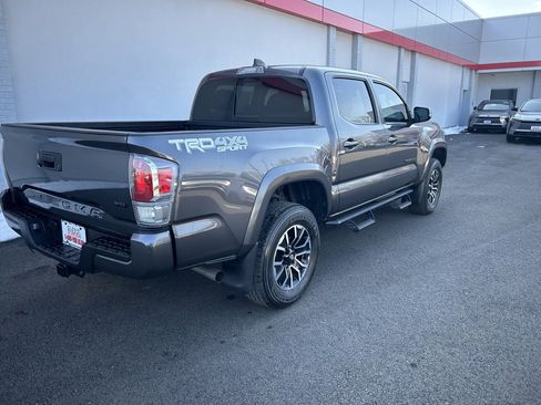Used 2023 Toyota Tacoma TRD Sport image 5