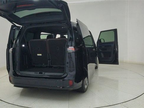 Used 2025 Volkswagen ID. Buzz Pro S image 69