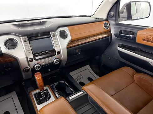 Used 2018 Toyota Tundra Platinum AWD/4WD image 23