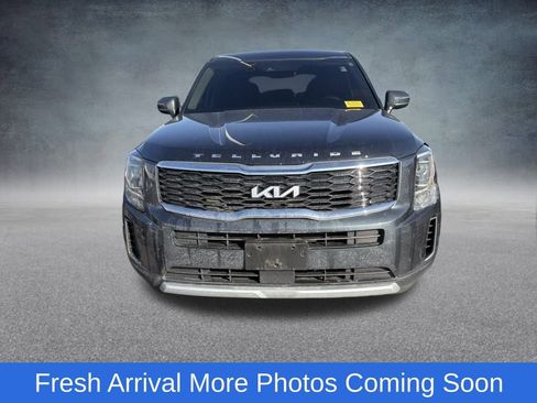 Used 2022 Kia Telluride LX image 2