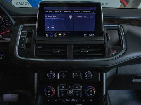 Used 2021 Chevrolet Tahoe Z71 w/ Luxury Package image 4