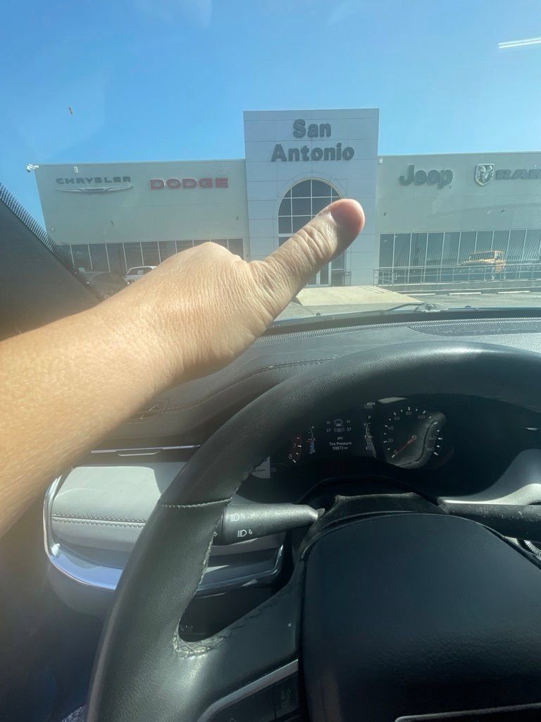 Used 2024 Jeep Compass Limited AWD/4WD image 17