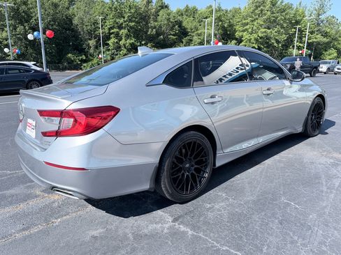 Used 2020 Honda Accord Sport image 6