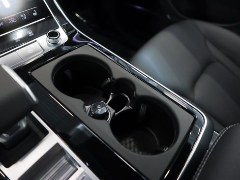 New 2026 Audi Q8 Premium Plus image 24