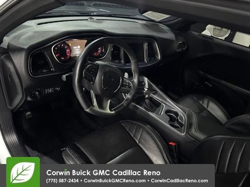 Used 2016 Dodge Challenger SRT Hellcat RWD image 10