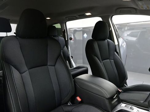 Used 2024 Subaru Ascent Premium w/ Convenience Package image 13