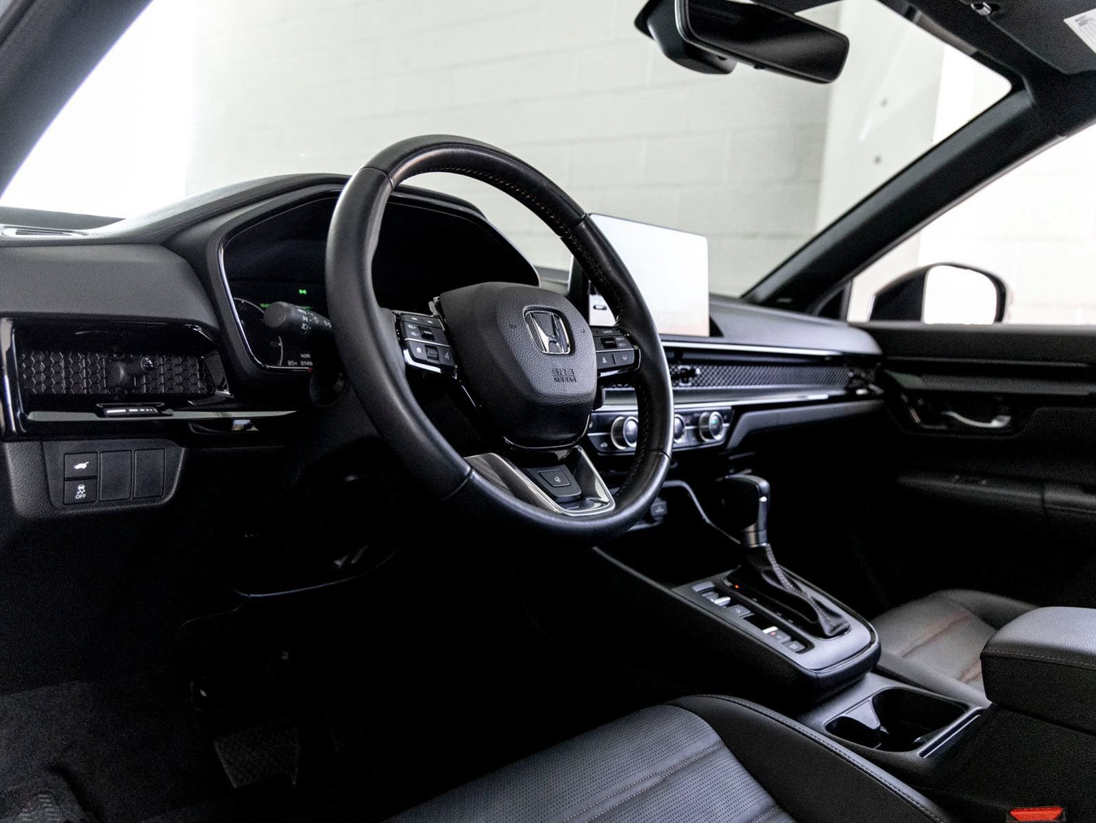Used 2025 Honda CR-V Sport Touring image 13