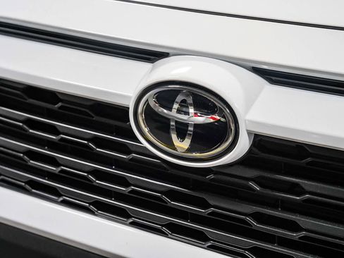 Certified 2025 Toyota RAV4 LE FWD image 8