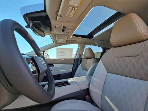 New 2026 Nissan Murano Platinum image 7