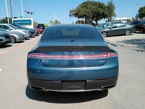 Used 2019 Lincoln MKZ Premiere FWD image 8