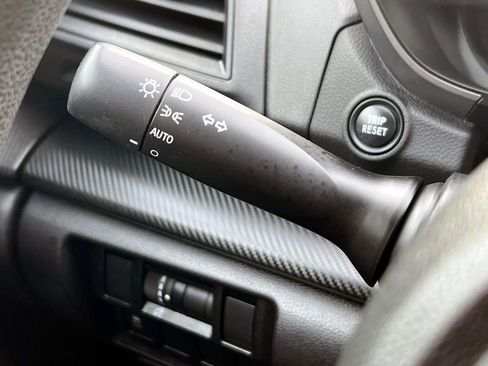 Used 2019 Subaru Impreza 2.0i Premium image 25