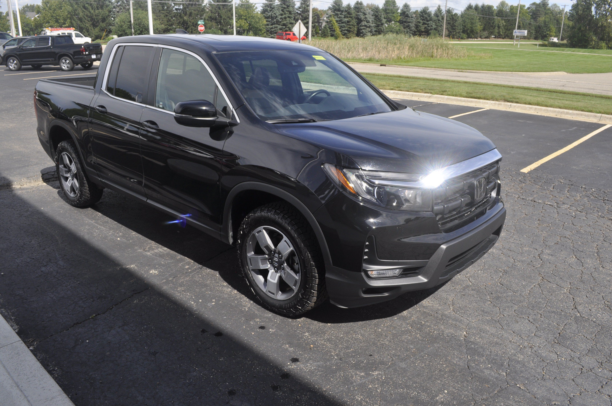 Certified 2024 Honda Ridgeline RTL image 3