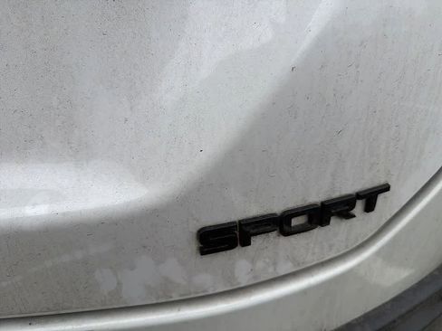 Used 2023 Honda Pilot Sport image 10