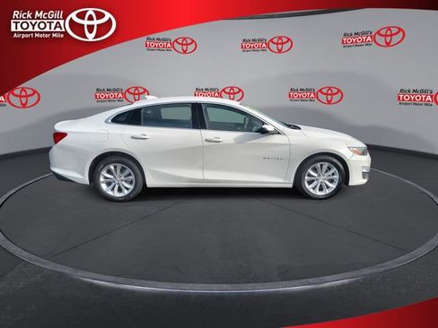 Used 2023 Chevrolet Malibu LT FWD image 9