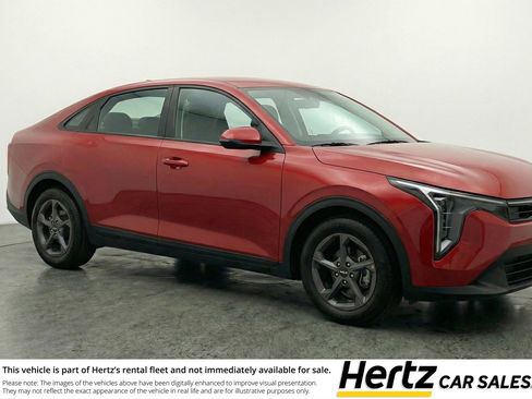 Used 2025 Kia K4 FWD image 1