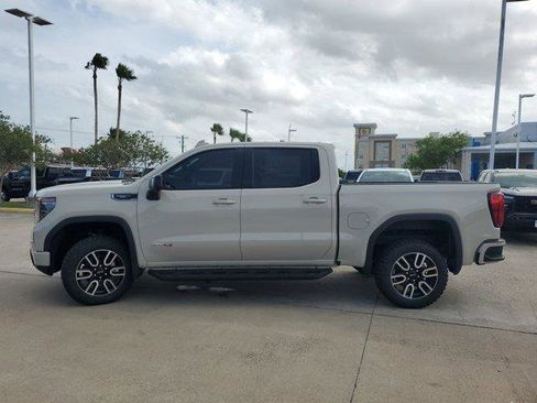 New 2026 GMC Sierra 1500 AT4 w/ AT4 Premium Package AWD/4WD image 4
