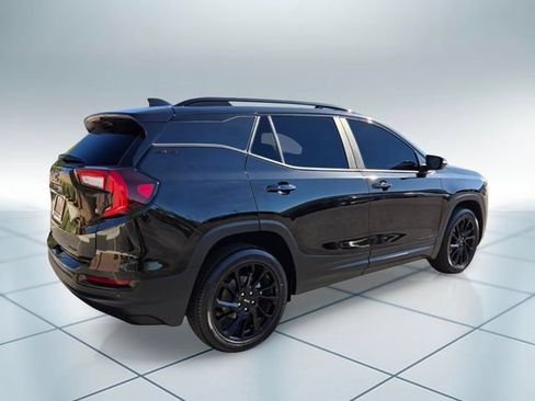 Used 2023 GMC Terrain SLE w/ Elevation Edition AWD/4WD image 5