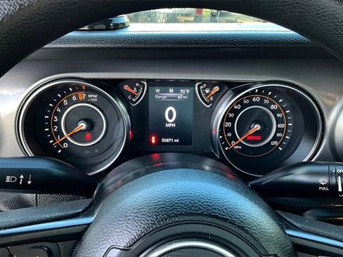 Used 2021 Jeep Wrangler Sport image 12