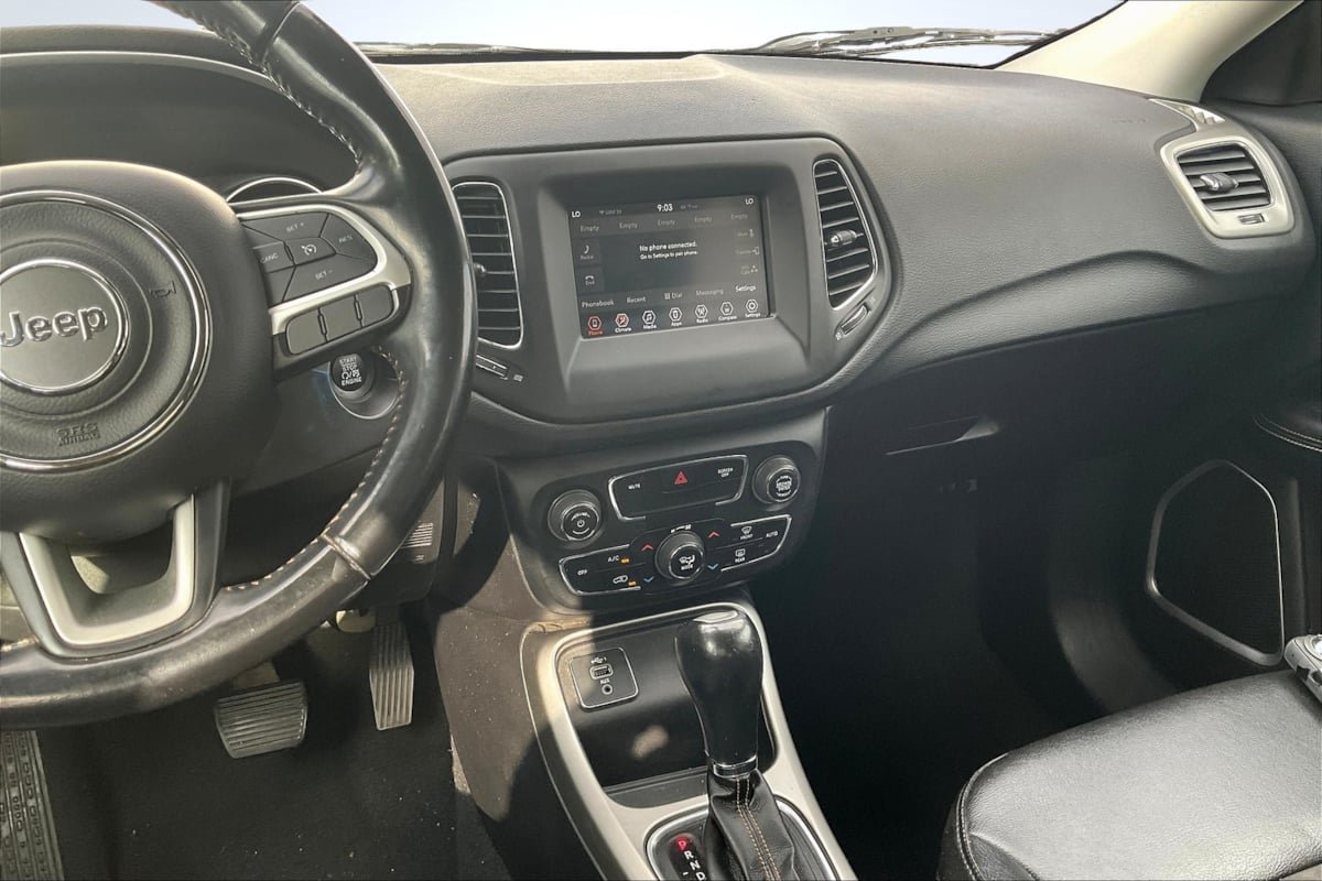 Used 2020 Jeep Compass Latitude FWD image 6