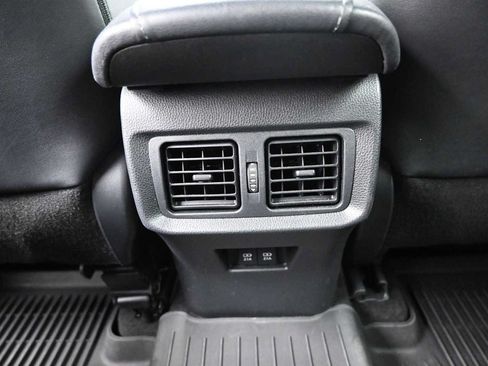 Used 2021 Toyota Venza XLE w/ Softex Package AWD/4WD image 13