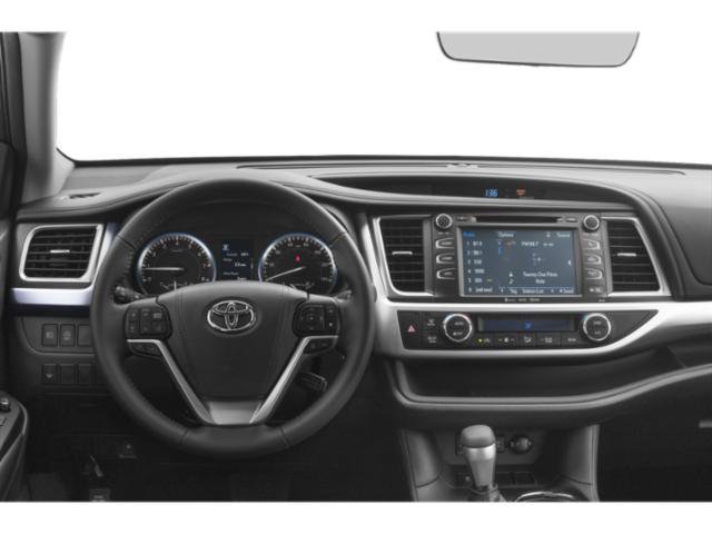 Used 2019 Toyota Highlander XLE AWD/4WD image 10