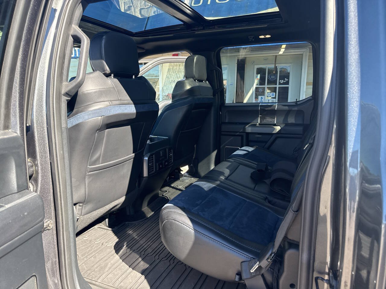 Used 2019 Ford F150 Raptor w/ Equipment Group 802A Luxury AWD/4WD image 16