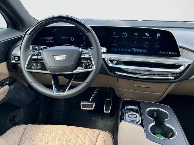 New 2026 Cadillac Lyriq Signature Sport w/ Nappa Leather Package AWD/4WD image 2