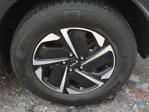 Used 2023 Kia Sportage LX image 43