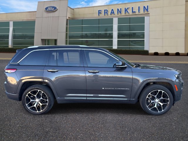 Used 2022 Jeep Grand Cherokee Summit AWD/4WD image 8
