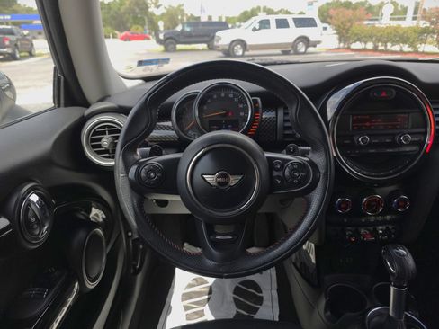 Used 2015 MINI Cooper S FWD image 17