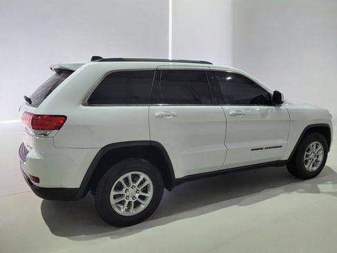 Used 2019 Jeep Grand Cherokee Laredo w/ Security & Convenience Group image 23