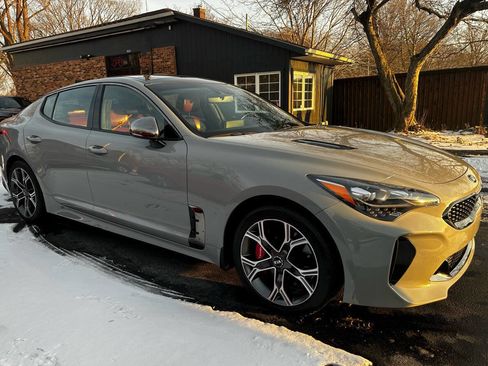 Used 2018 Kia Stinger GT2 image 6