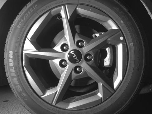 Used 2025 Kia K4 FWD image 13