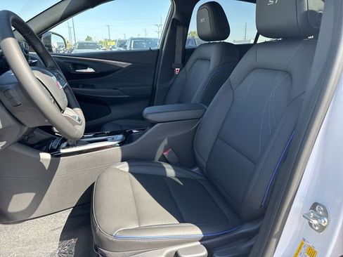 New 2026 Buick Envista Sport Touring w/ Convenience II Package image 11