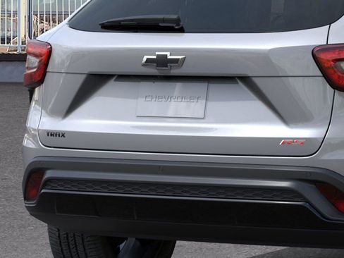 New 2026 Chevrolet Trax RS w/ Sunroof Package image 14