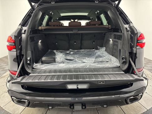 New 2026 BMW X5 xDrive40i w/ M Sport Package AWD/4WD image 21