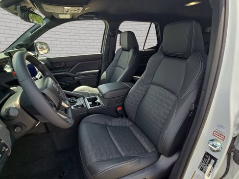 New 2026 Toyota 4Runner TRD Off-Road Premium AWD/4WD image 15