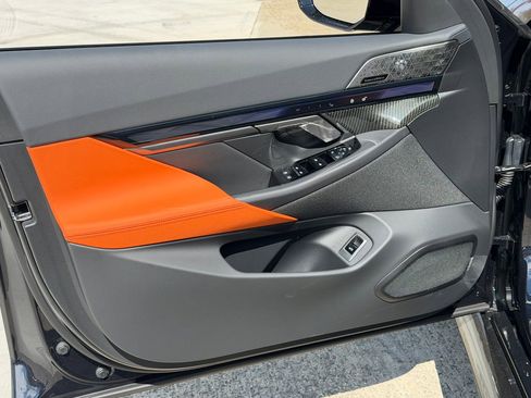 Used 2026 BMW M5 w/ Executive Package image 12