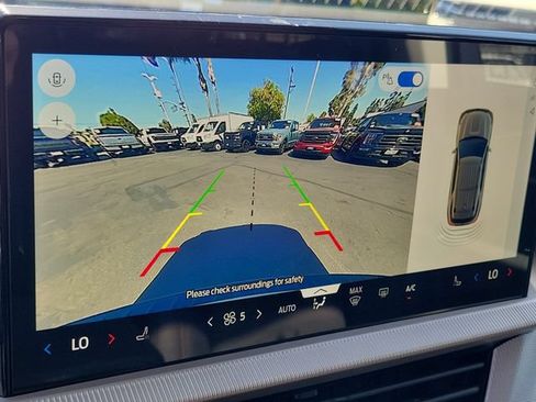 Used 2025 Ford Explorer Active RWD image 9