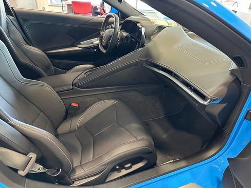 Used 2025 Chevrolet Corvette Stingray Coupe w/ 1LT RWD image 11